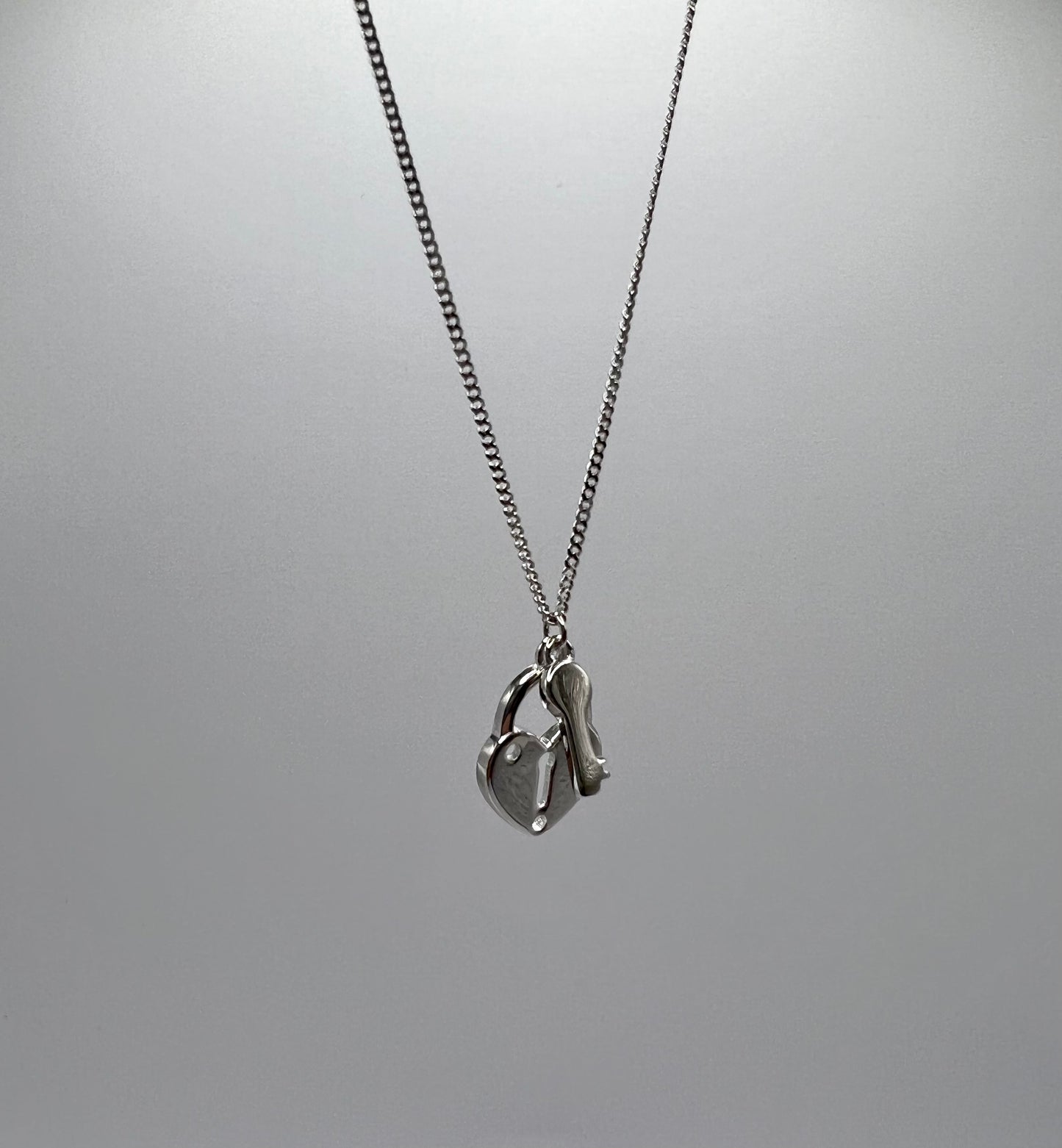 Sterling Silver Neckless With Lock and Key Pendant