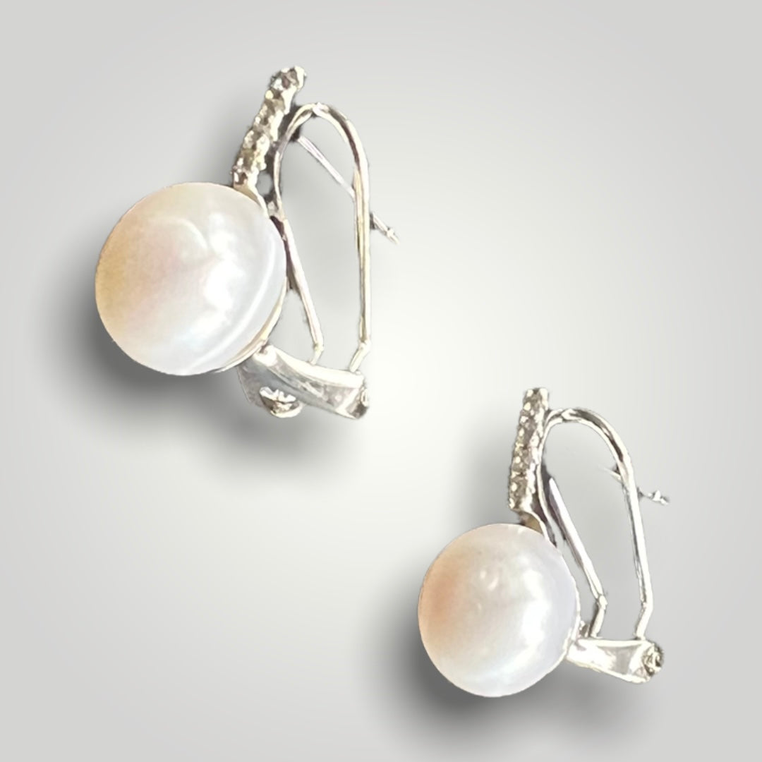 The French Clip Pearl Earrings
