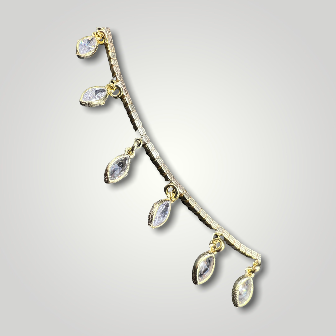 The Hanging Diamonds Bracelet