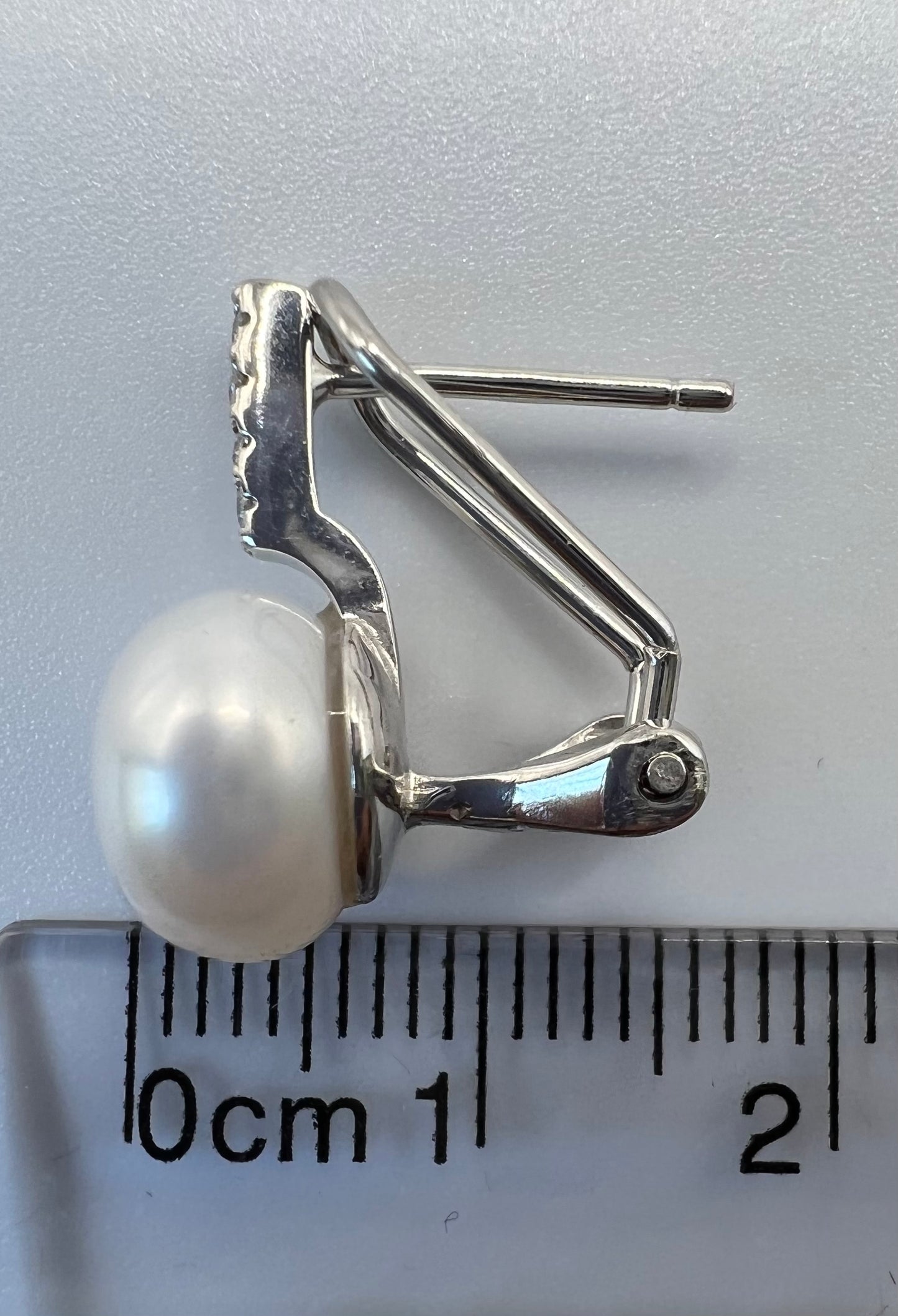 The French Clip Pearl Earrings